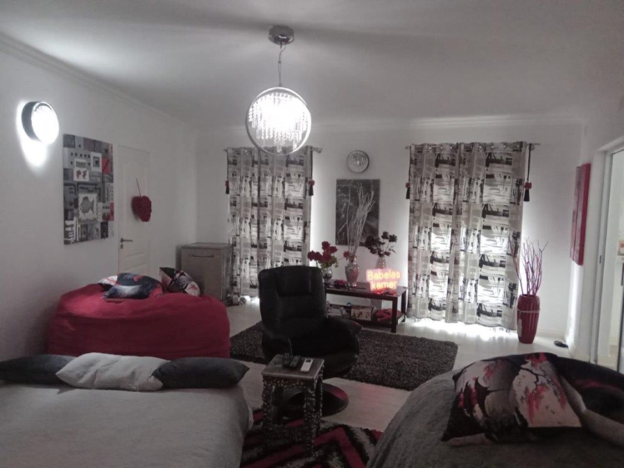 5 Bedroom Property for Sale in Noorsekloof Eastern Cape